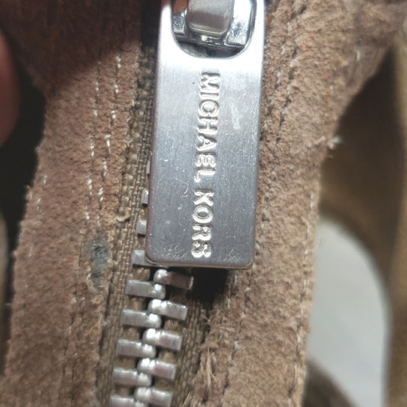 Michael Michael Kors Berkley T Strap Open Toe Suede Sandals Taupe zipper - Picture 4 of 14